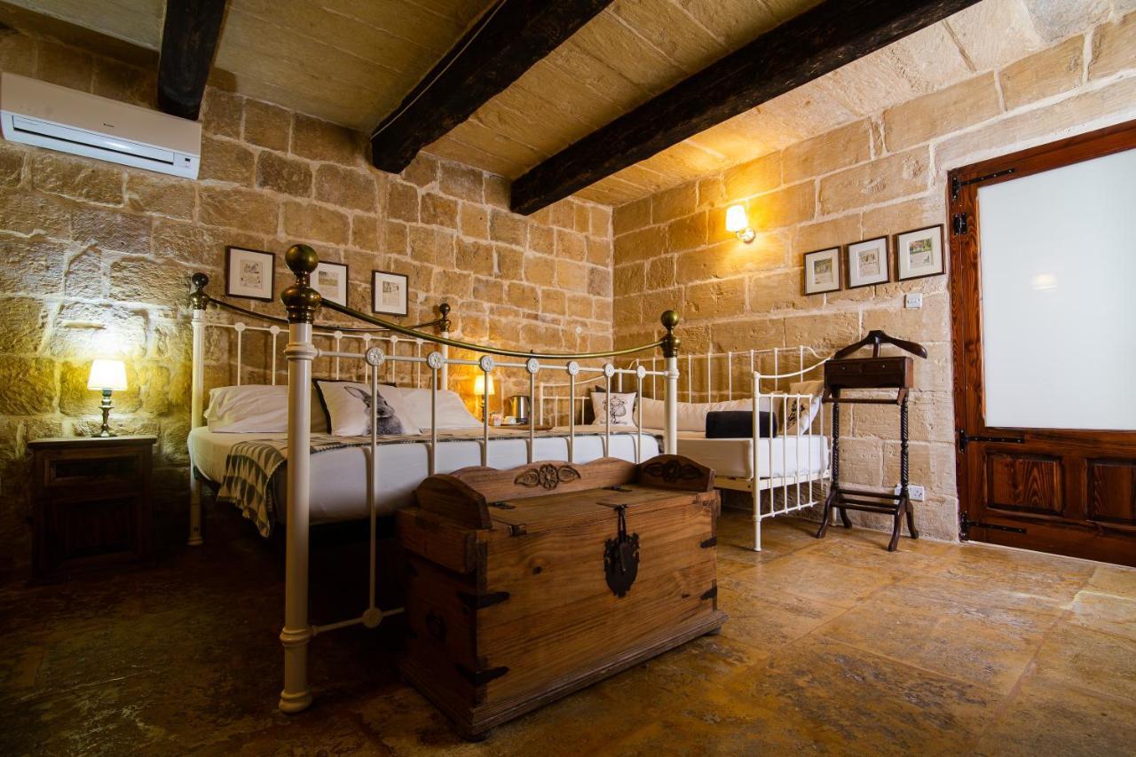 The Burrow Guest House Tarxien Esterno foto
