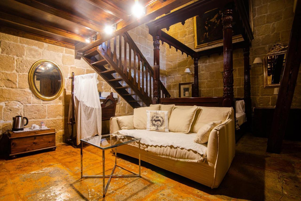 The Burrow Guest House Tarxien Esterno foto