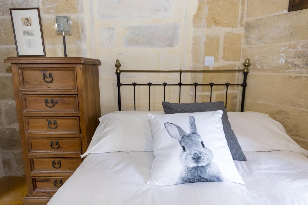 The Burrow Guest House Tarxien Esterno foto