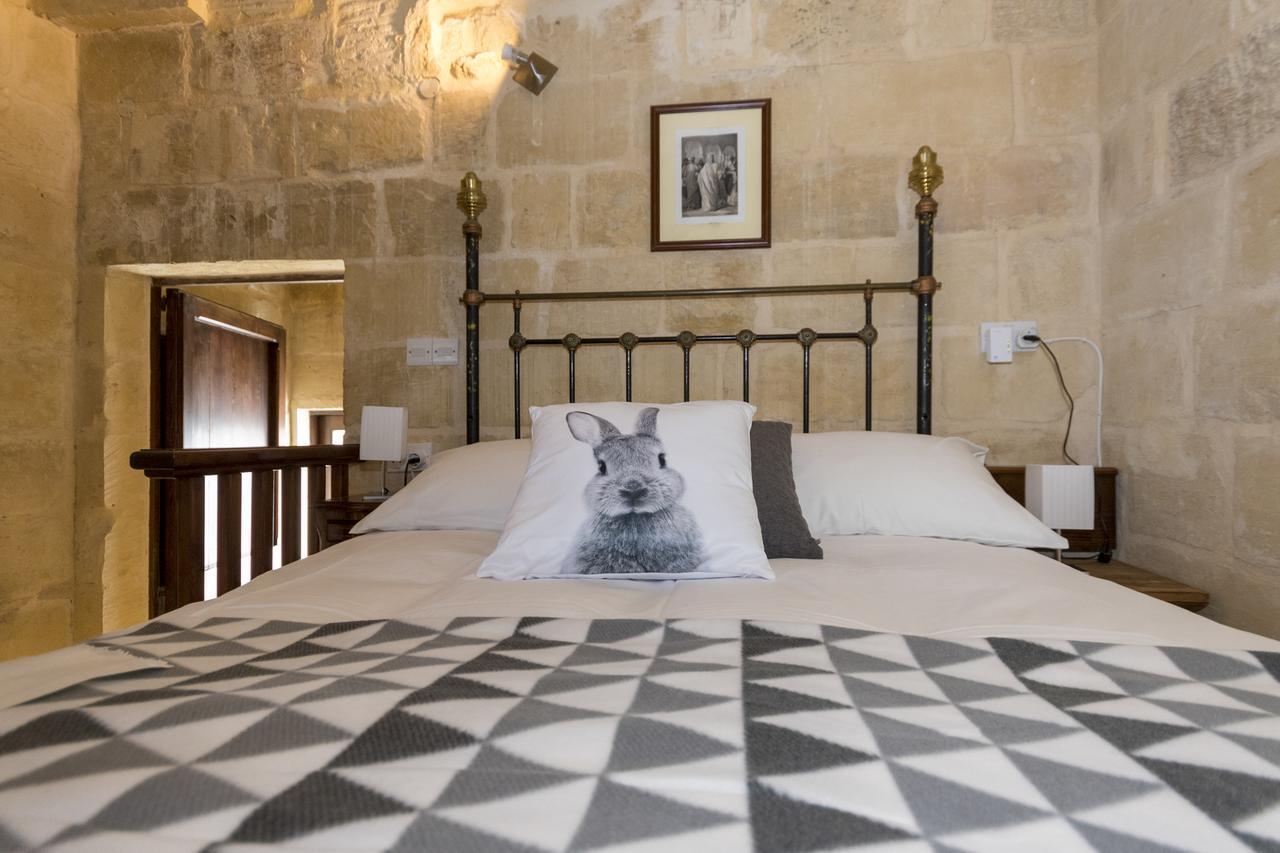 The Burrow Guest House Tarxien Esterno foto