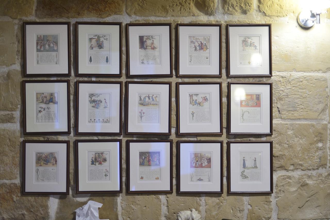 The Burrow Guest House Tarxien Esterno foto