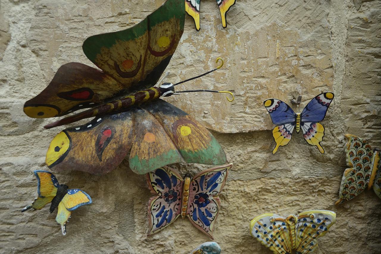 The Burrow Guest House Tarxien Esterno foto